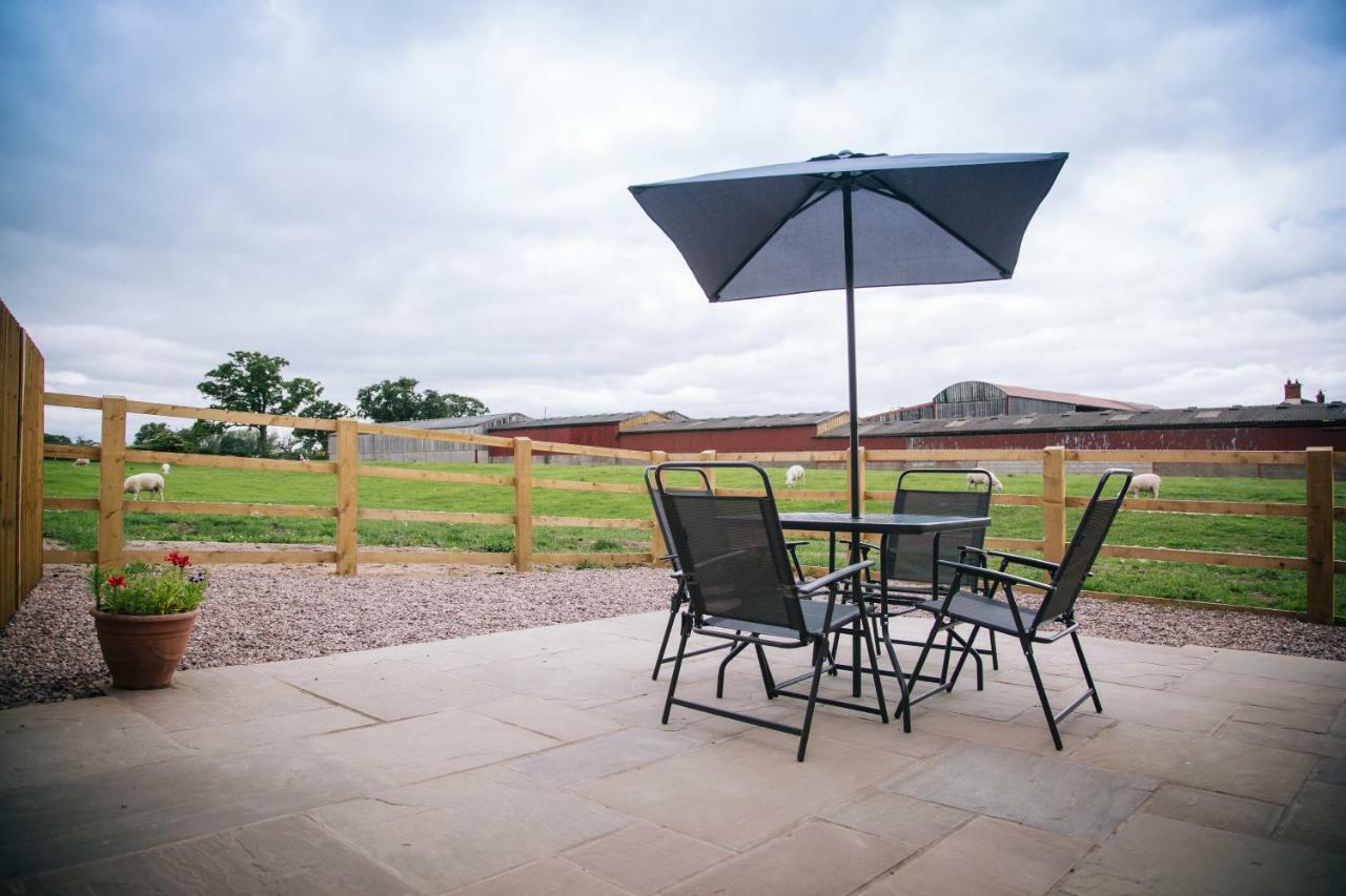 Fieldsview Villa Wrexham Exterior foto